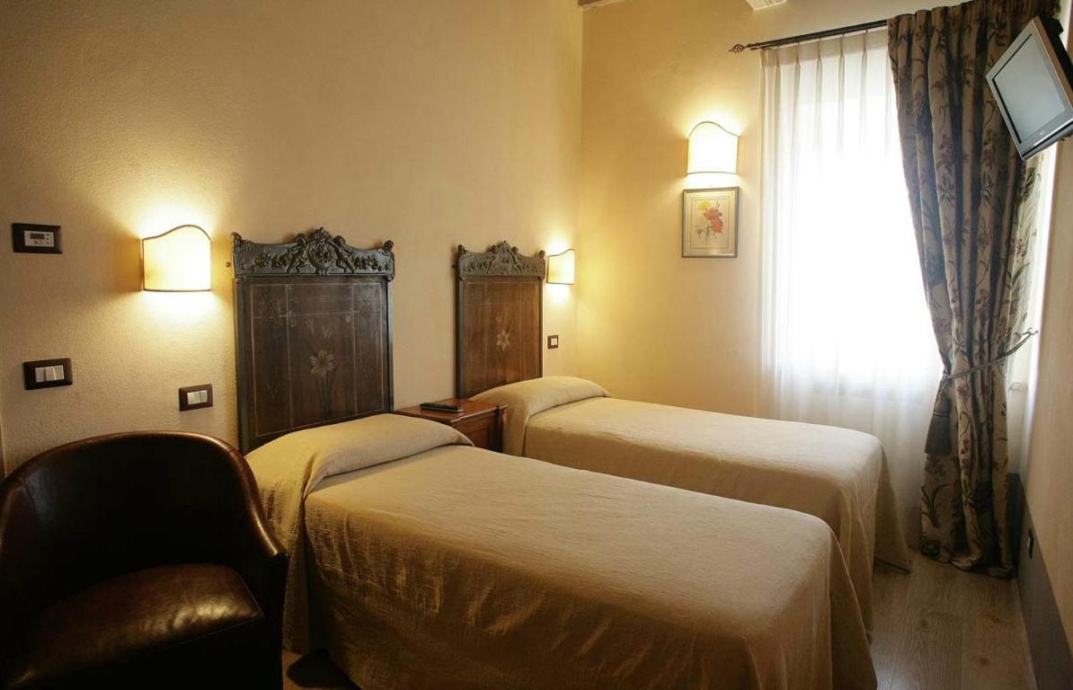 Agriturismo La Sovana Сартеано Экстерьер фото