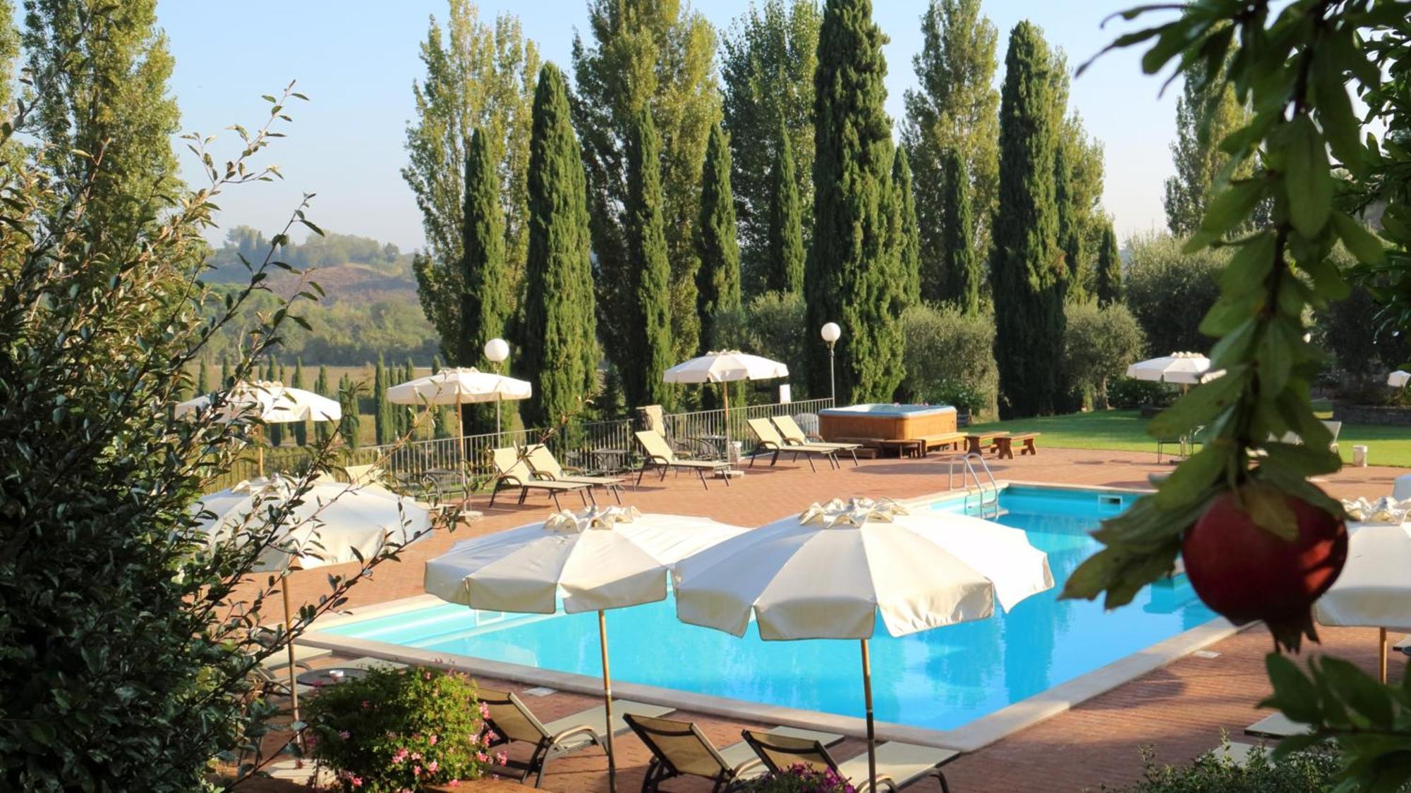 Agriturismo La Sovana Сартеано Экстерьер фото