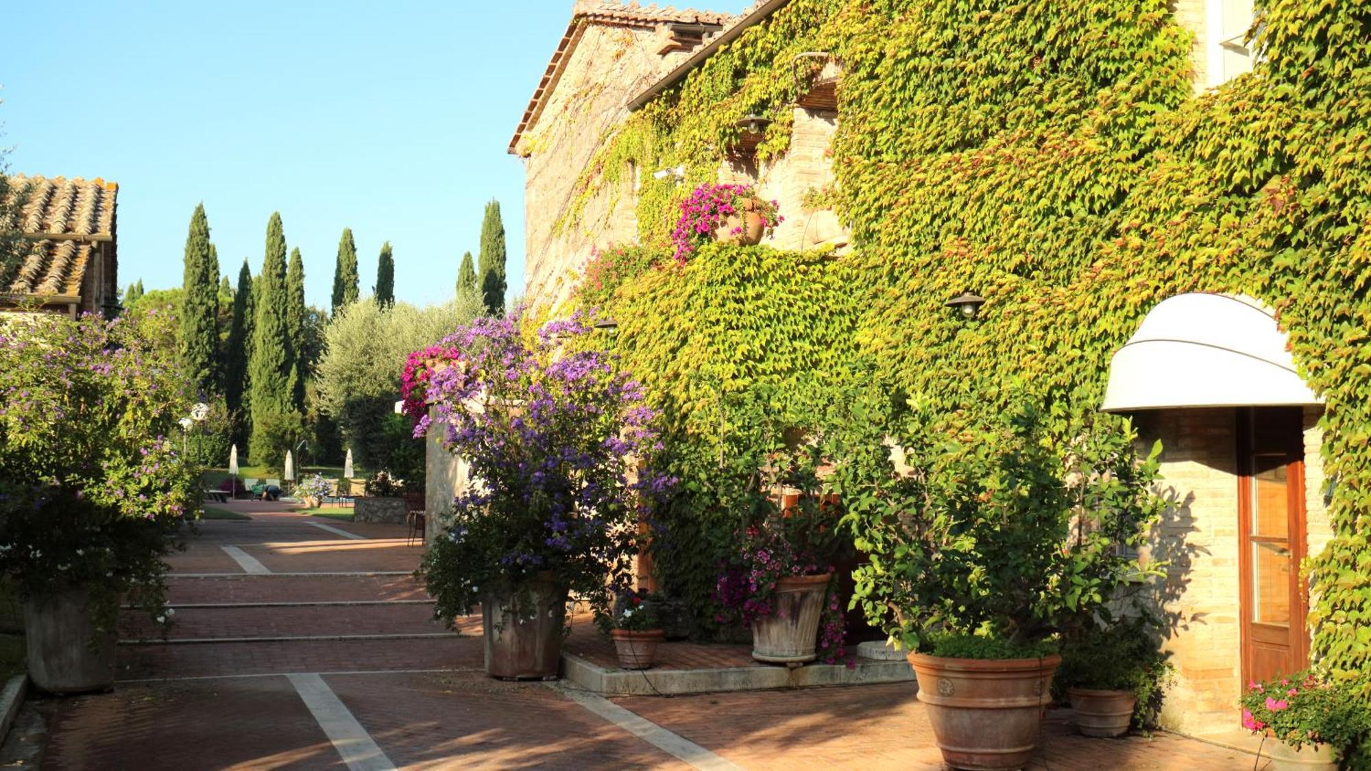 Agriturismo La Sovana Сартеано Экстерьер фото