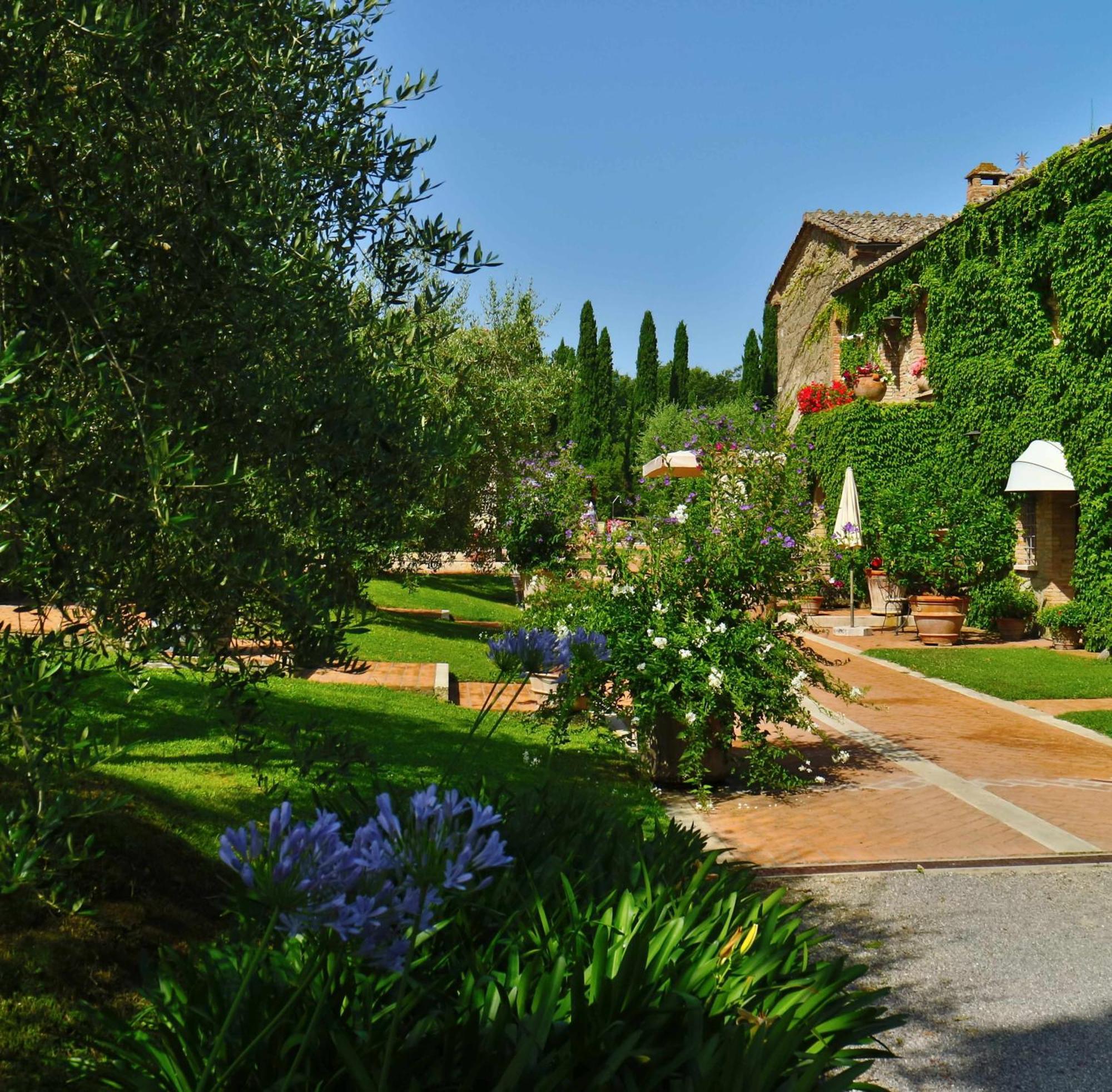 Agriturismo La Sovana Сартеано Экстерьер фото