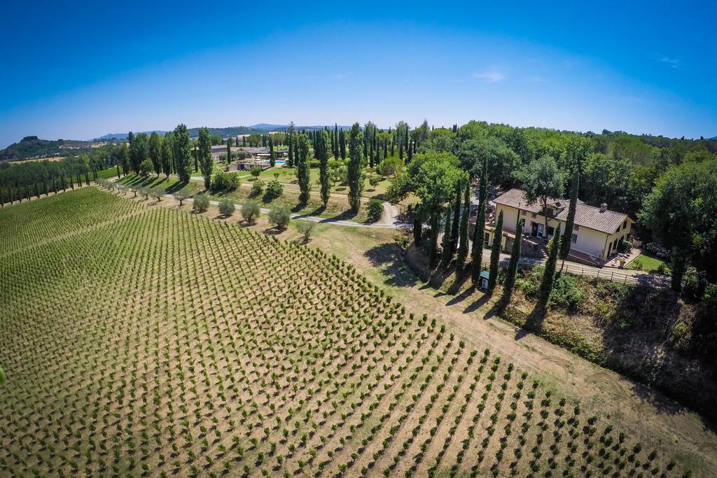Agriturismo La Sovana Сартеано Экстерьер фото