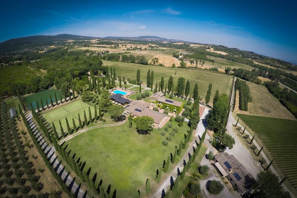Agriturismo La Sovana Сартеано Экстерьер фото